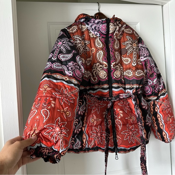 FARM Rio Multicolor Patterned Puffer Jacket - Picture 8 of 15